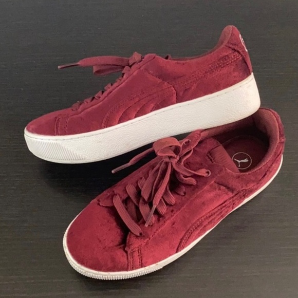 Puma Vikky Platform Velvet Sneakers - Picture 3 of 4